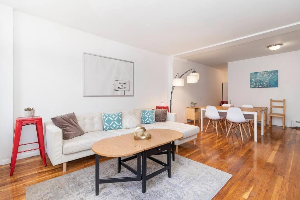 2Bed Bliss By Central Park North New York Extérieur photo