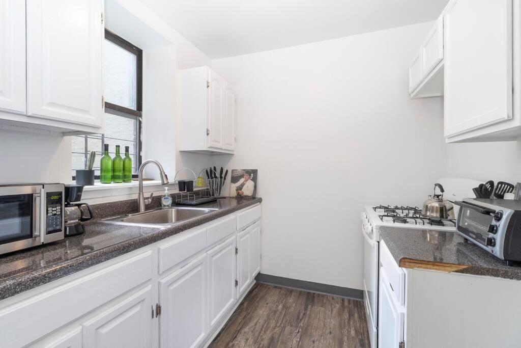 2Bed Bliss By Central Park North New York Extérieur photo