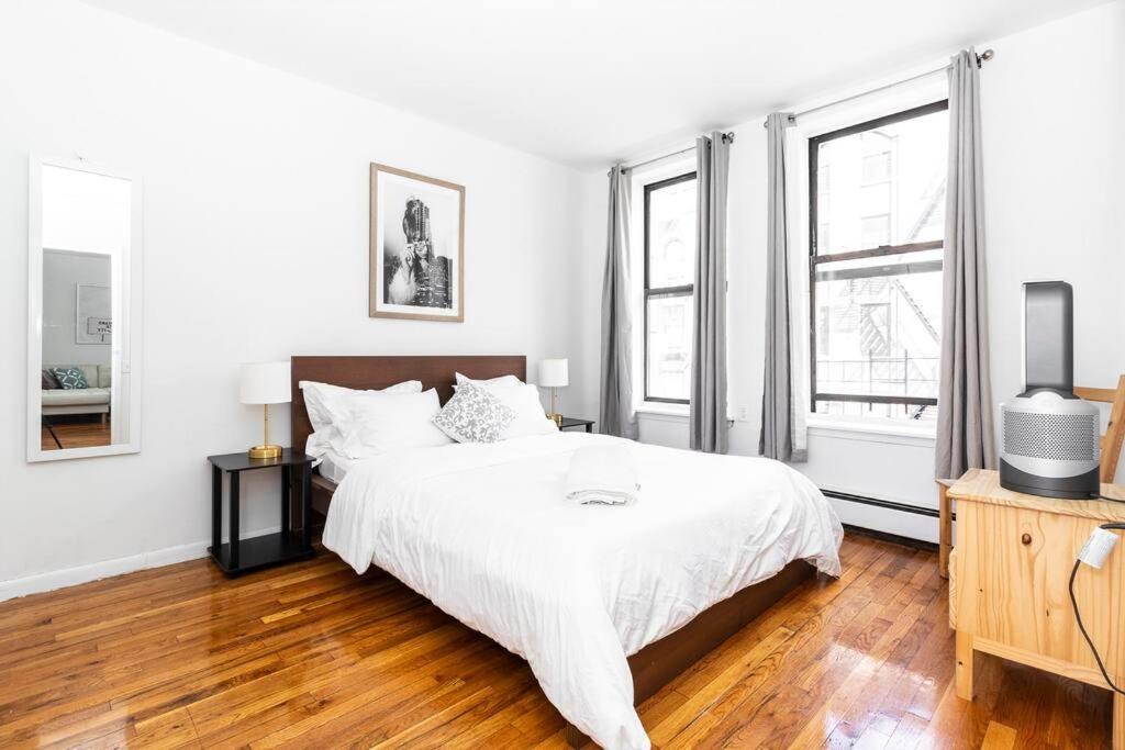 2Bed Bliss By Central Park North New York Extérieur photo